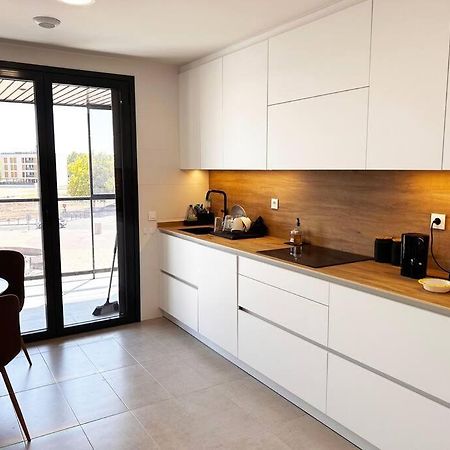 Apartamento De Cuatro Habitaciones En Talavera Talavera de la Reina Eksteriør billede